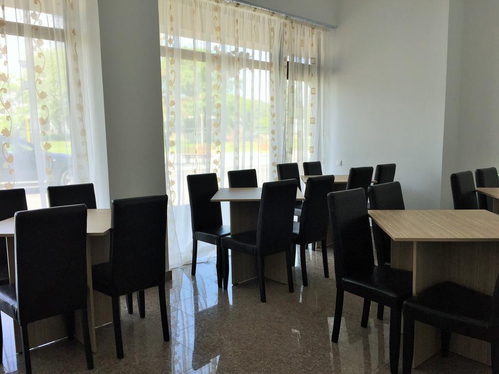 Hotel Mihaela Mamaia Extérieur photo