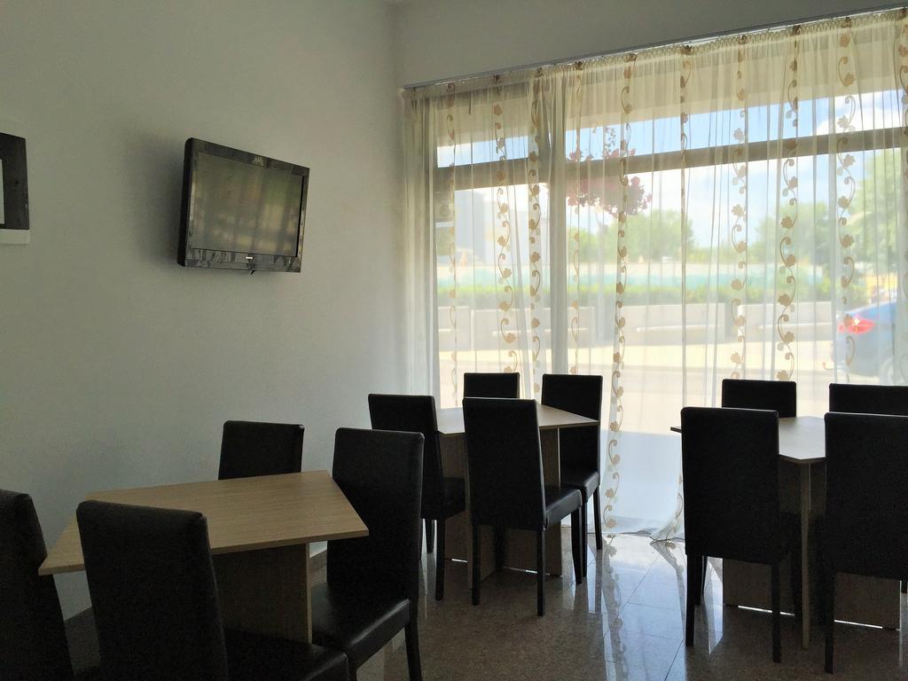 Hotel Mihaela Mamaia Extérieur photo